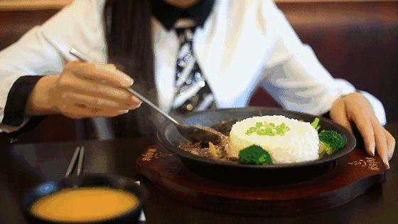 日营业额万元餐饮厨房,日营业额高达300元