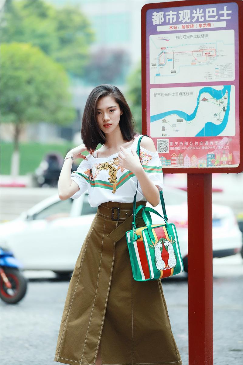 又到了去看蓝花楹的季节,又到了看风景的季节