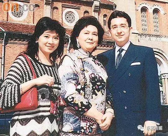 风华绝代的她助赌王打江山，却因*伦乱**遭夺权，如今也算间接*仇报**了