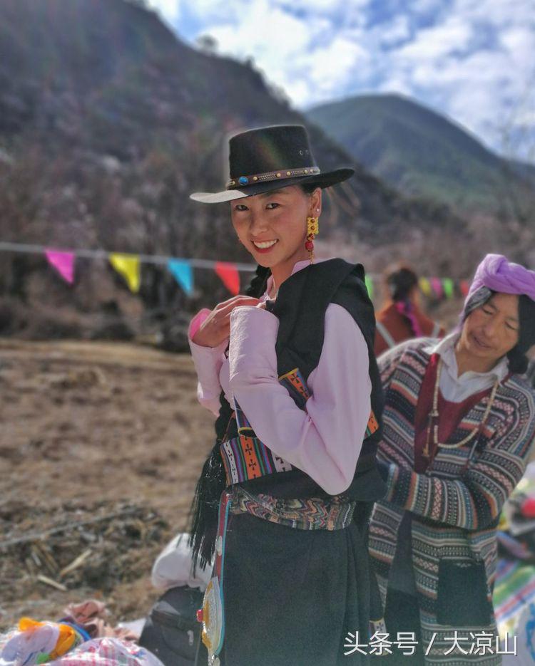 甘孜丹巴美女谷,甘孜藏族自治州美人谷