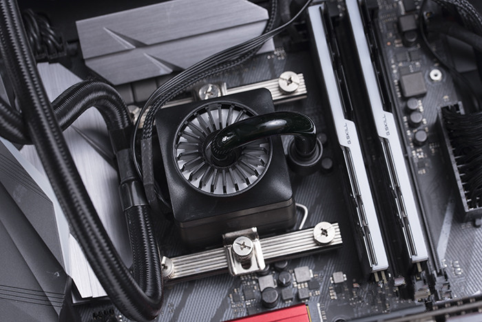 酷冷至尊冰神g360水冷测评,酷冷至尊冰神g240水冷