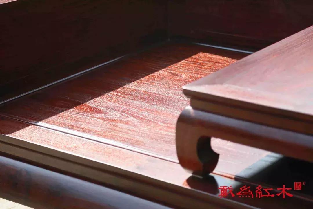 红木家具鉴别最简单方法,实用指南如何正确的挑选红木家具