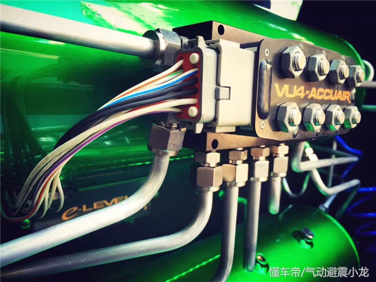 马自达3星驰改装方向盘,马自达3星驰改装件