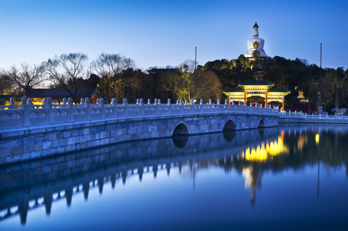 色彩的对比与和谐,色彩存在的对比关系