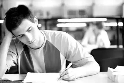 永远不要忘了你出国是读书的，不是买买买，更不是搞代购