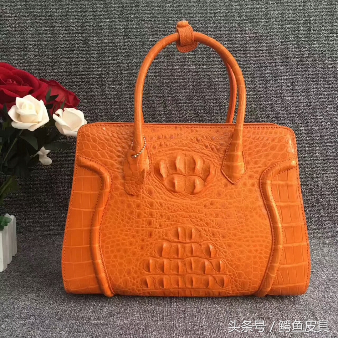 秋冬手袋流行元素,热门手袋款式