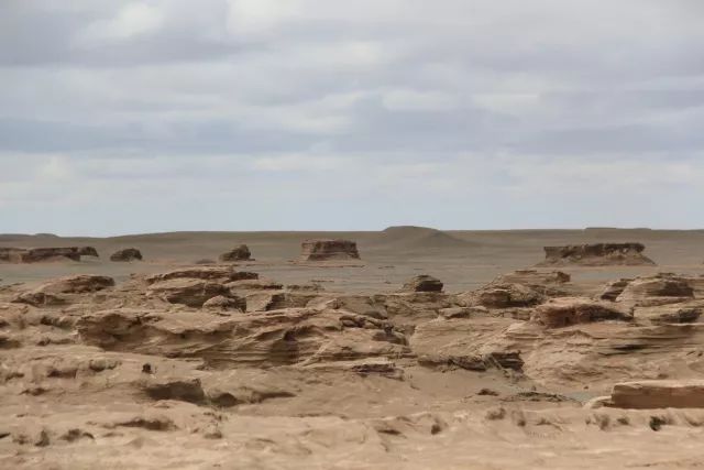 陶冶户外徒步戈壁,陶冶户外挑战无人区