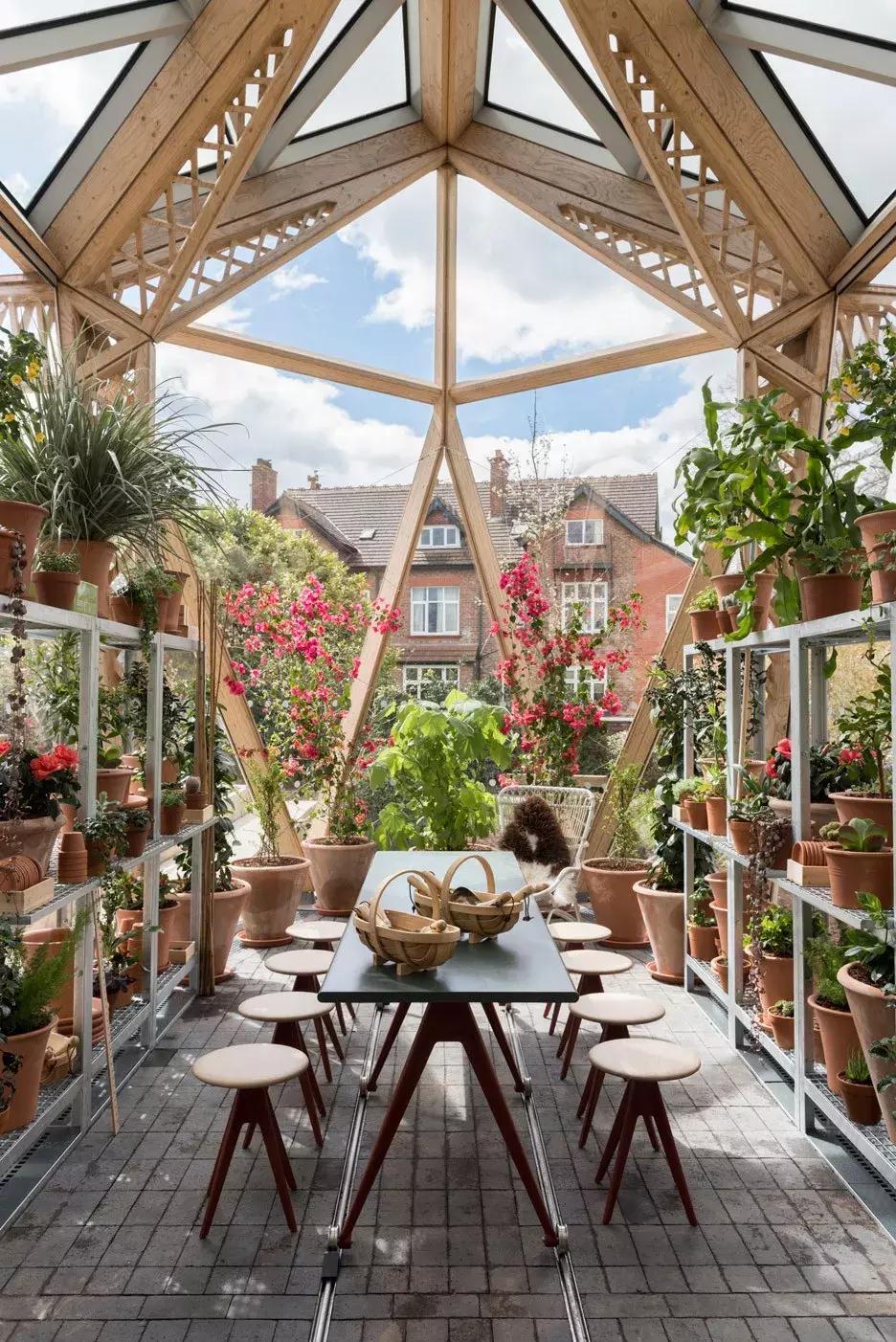 在家里闷骚，去上班腻歪，大千世界，到底哪里才是世外桃源？