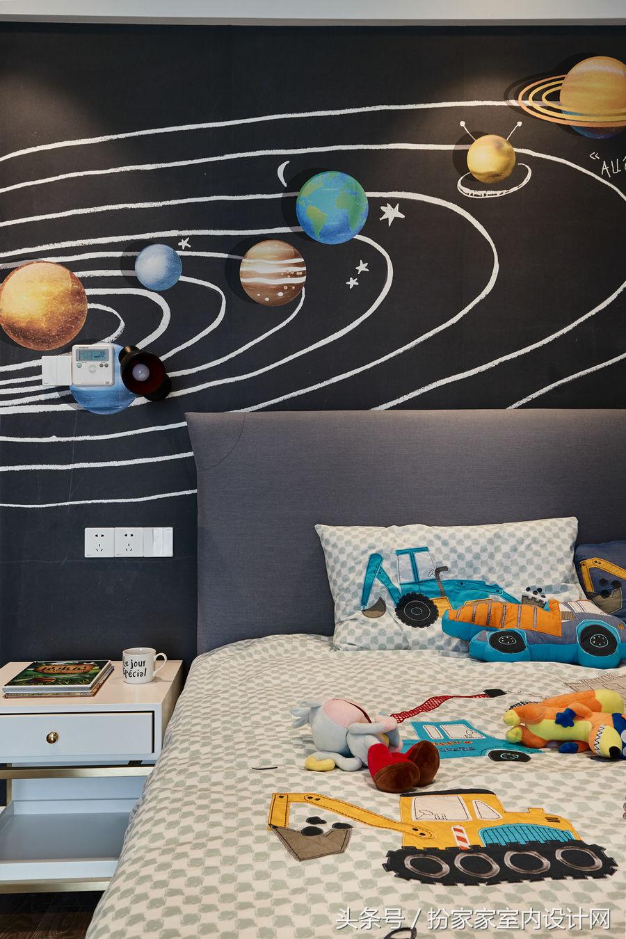 高贵优雅与神秘冷艳的醇透色泽结合，设计师创作出我的梦想之家！