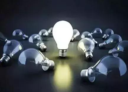 1万字800元，毕业季*文代论写**、买卖行为是不是“替考”？能不能入刑？