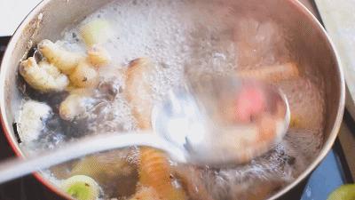 一吃就上瘾的简易版柠檬泡椒鸡爪,吃上瘾的卤鸡爪