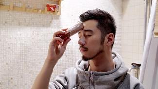 法令纹深脸松弛用什么护肤品,法令纹深是脸部松弛的原因吗