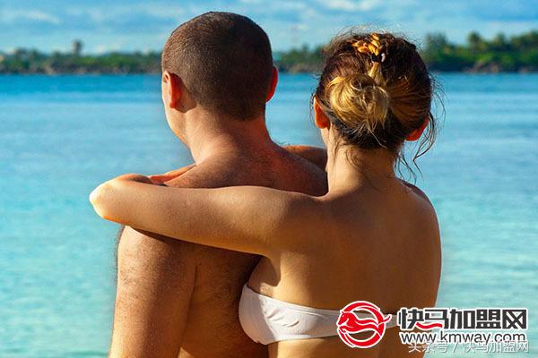 开一家小商品店能挣钱吗,开家小店一年利润