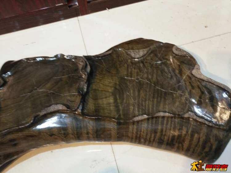 遵义金丝楠阴沉木茶台主人椅,金丝楠阴沉木自然造型茶台