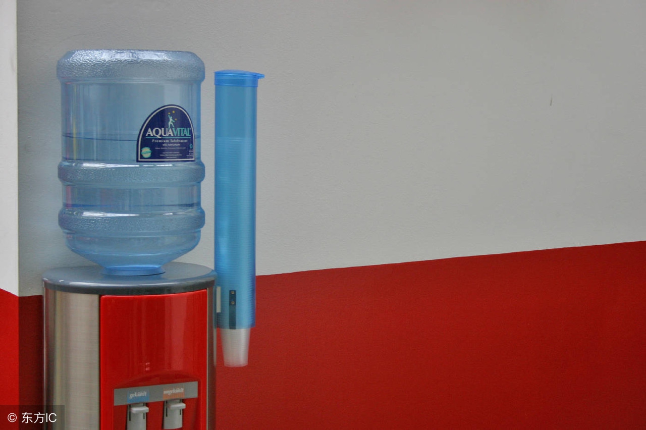 新买饮水桶能用酒精清洗吗,饮水桶怎么清洗才干净