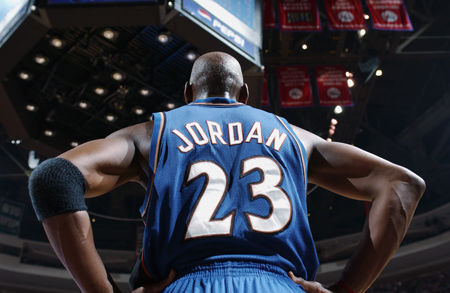 驰骋球场与世界的耐克乔丹
