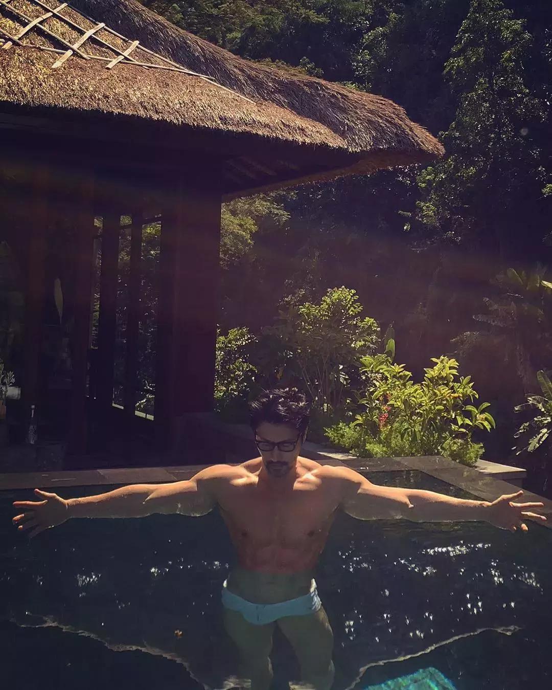 健身｜「童颜巨乳天菜」大叔的冻龄秘诀，少不了健身锻炼