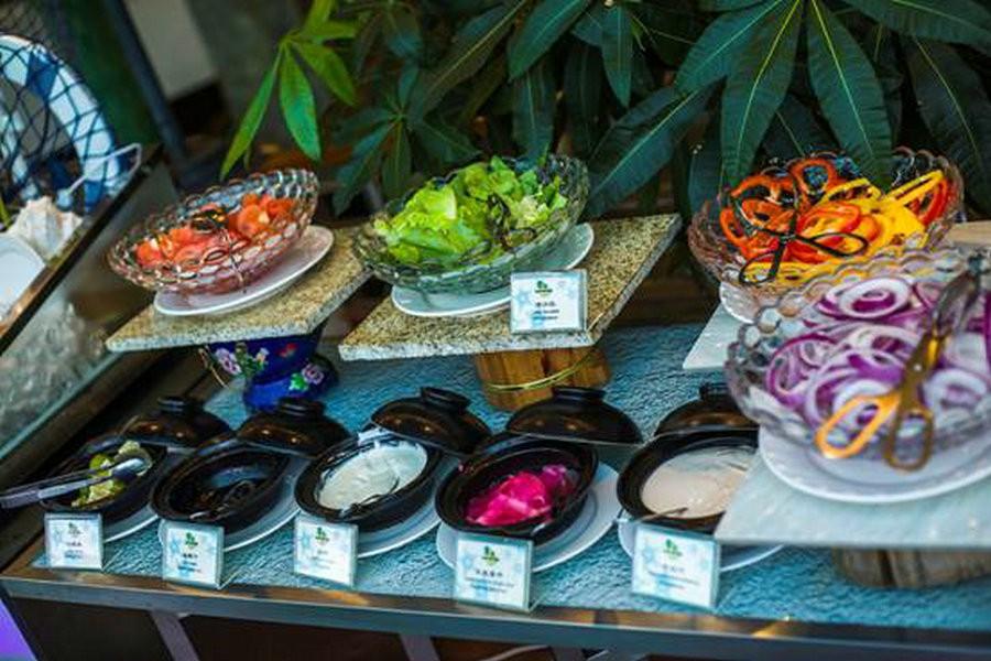 三亚哪家酒店的海滩烧烤好,三亚酒店推荐蜜月旅行