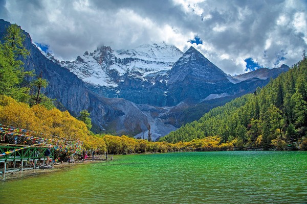 四川旅游攻略最值得去的地方,四川六日游必去的地方