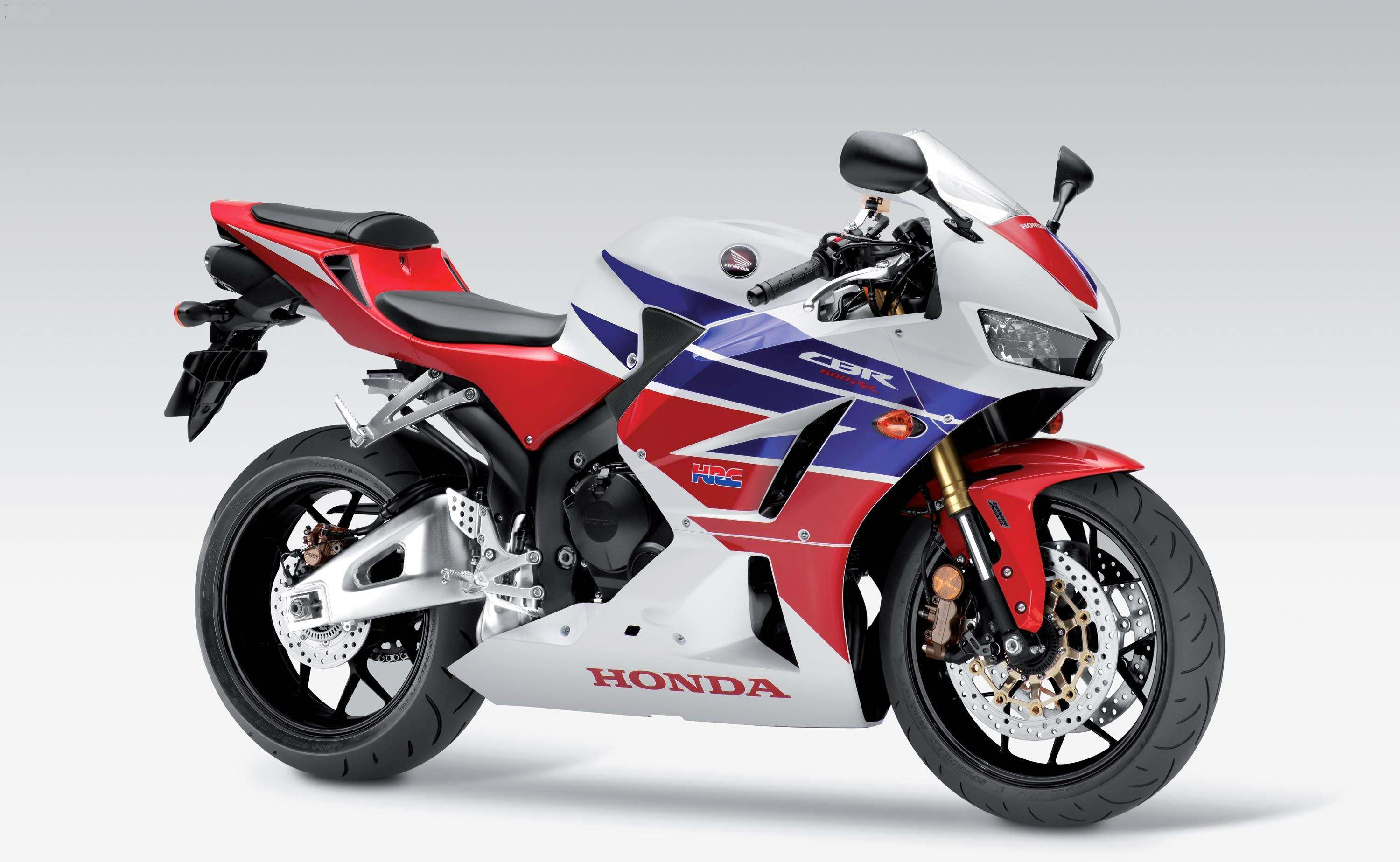 仿赛摩托车日系对比欧系,日系四缸公路赛摩托车推荐