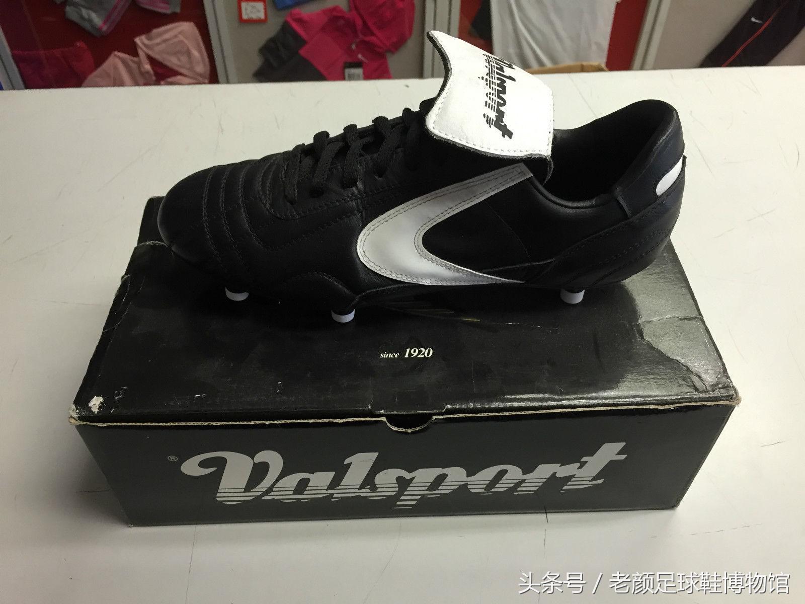 1994世界杯足球鞋回顾视频,2010世界杯足球鞋款式