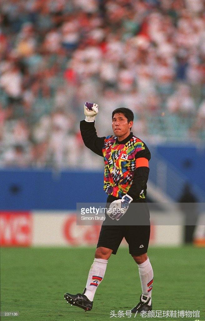 1970年世界杯足球鞋,2006世界杯猎鹰足球鞋