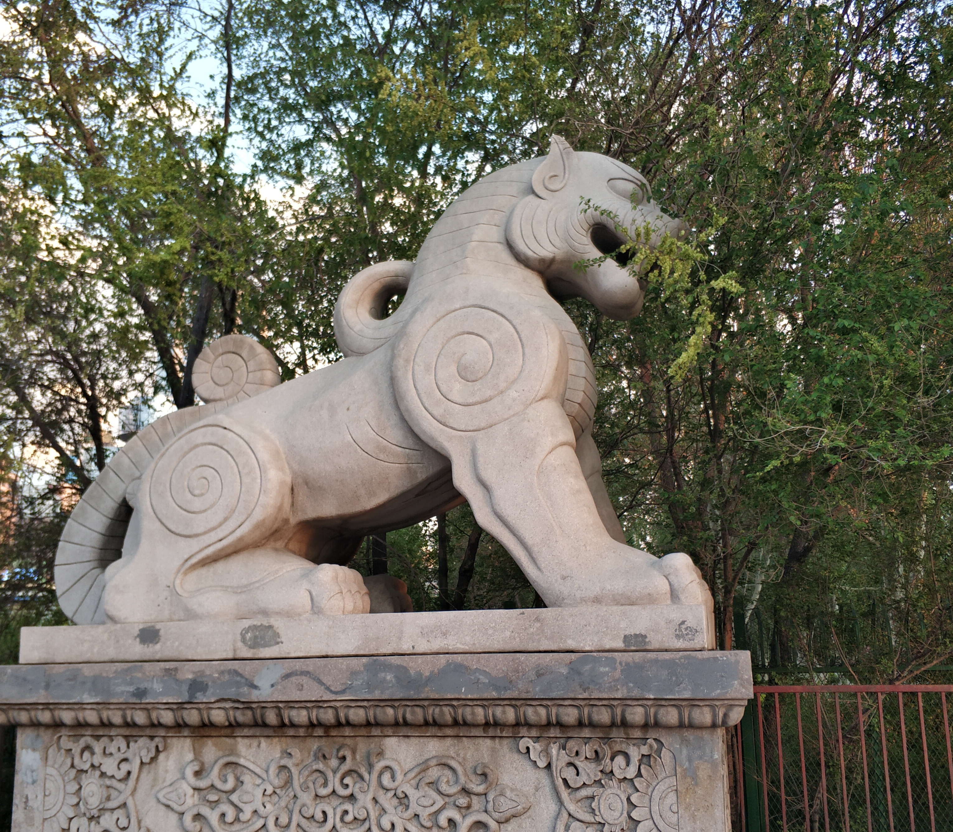 乌鲁木齐街头十大祥瑞瑞兽，哪家最V5？