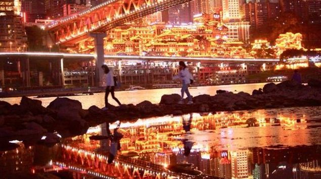 重庆旅游避开网红景点,重庆网红景点轻轨攻略
