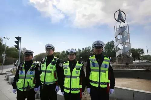 别了!包头极具地标性的雕塑之一北方奔驰“旋律”