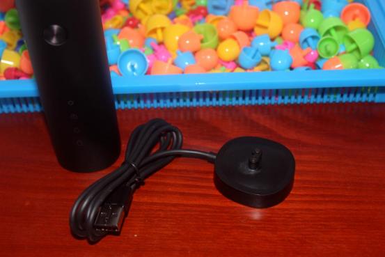 米家出品，199元的米家电动剃须刀让行业都不开心了