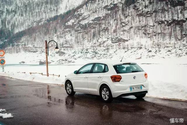 大众polo2022款1.5t和飞度1.5t,新款大众polo试驾