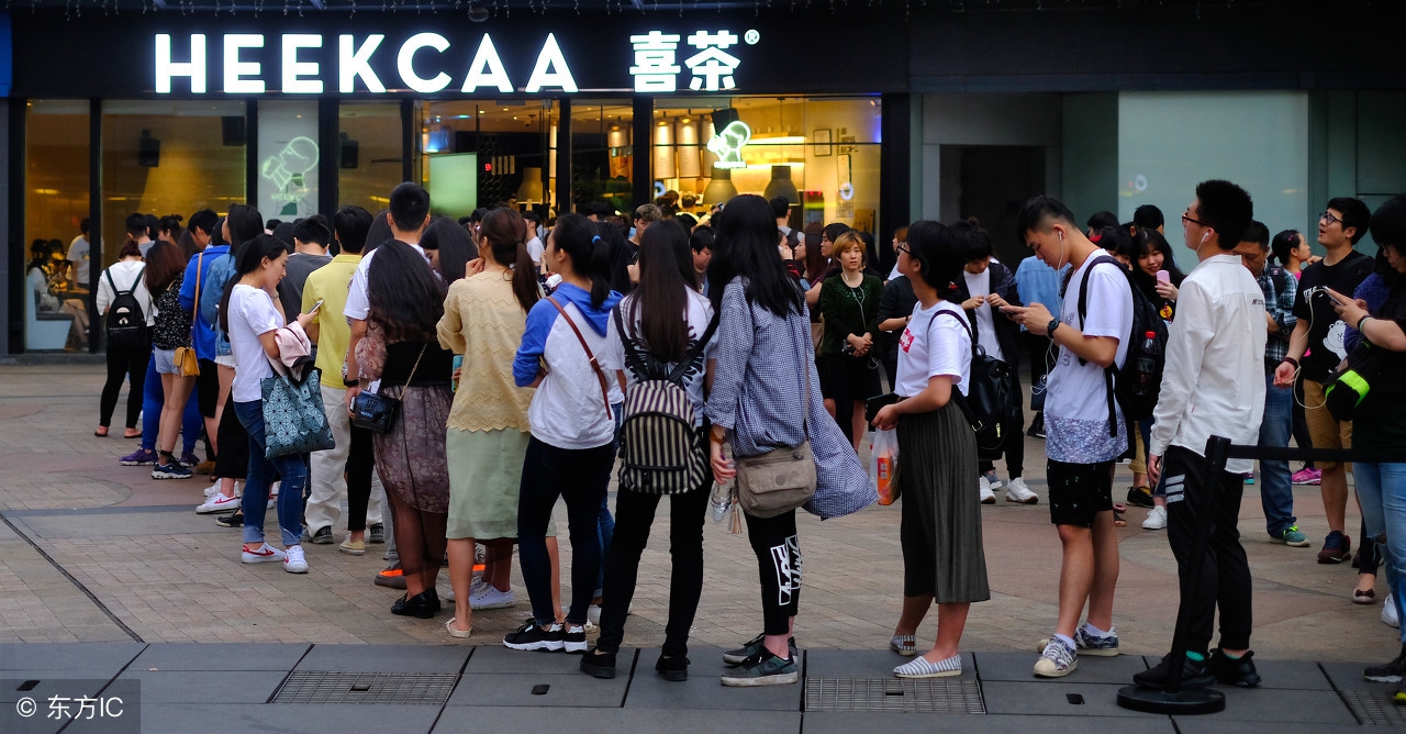 善用人性“贪嗔痴”，这个品牌玩电商、做外卖，还靠主营业务赚4亿