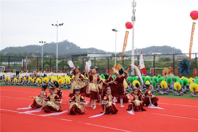 足球文化小孩,厦门市人民小学足球节