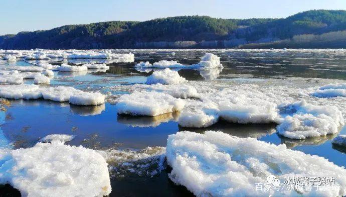 漠河北极村开江,去漠河看极光去甘孜看贡嘎雪山