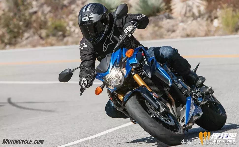 本田中排街车测评,aprilia最强街车