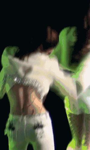 金泰妍露腹肌,金泰妍露腹