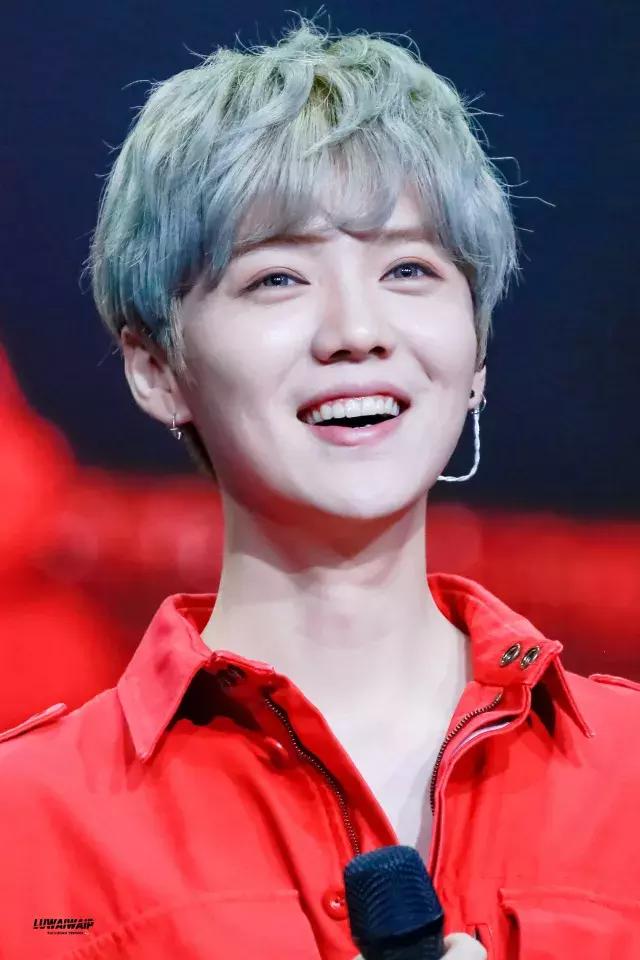 爱豆眼里的星辰大海,爱豆同款星星眼