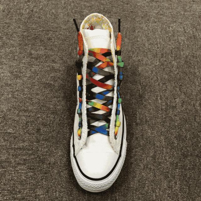 今年最流行黑鞋系鞋带方法,耐克椰子鞋花式系鞋带方法