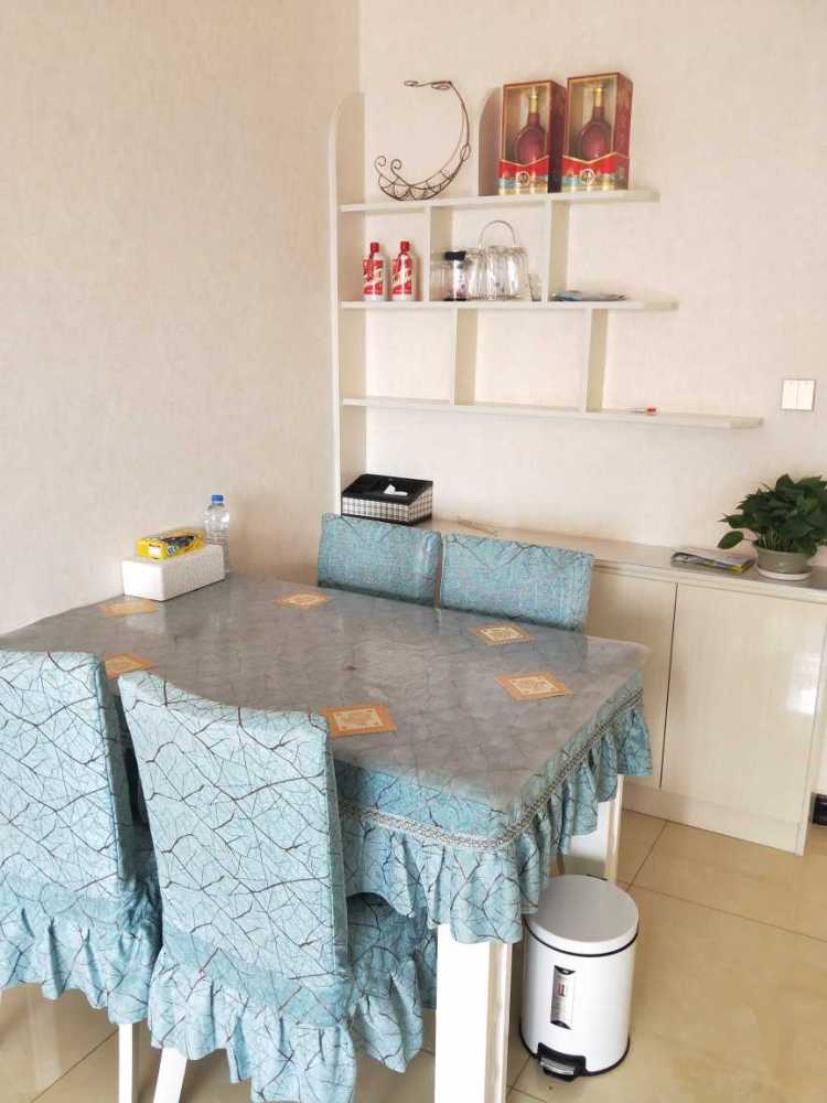 客厅沙发挂画买大了怎么补救,真皮沙发颜色买深了怎么补救