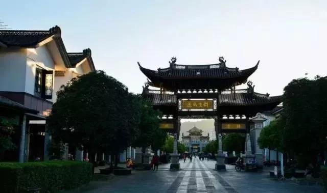 腾冲之美,腾冲曾被徐霞客誉为什么城