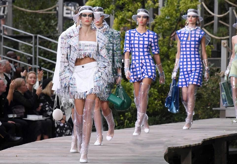 今夏流行的这四款包,今年流行的十款包包