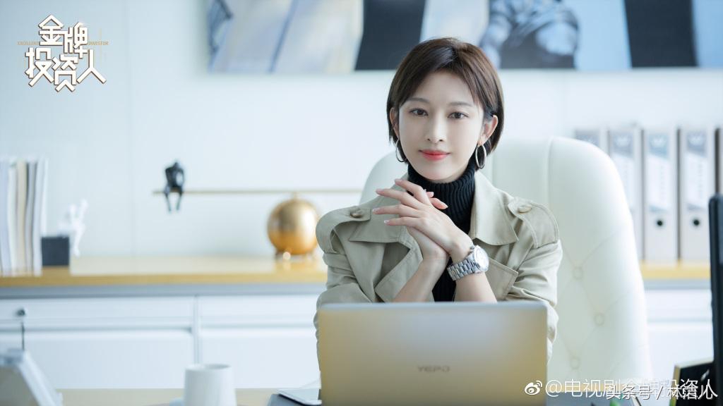 穿旗袍优雅高贵妩媚多姿,穿旗袍优雅高贵妩媚的走姿