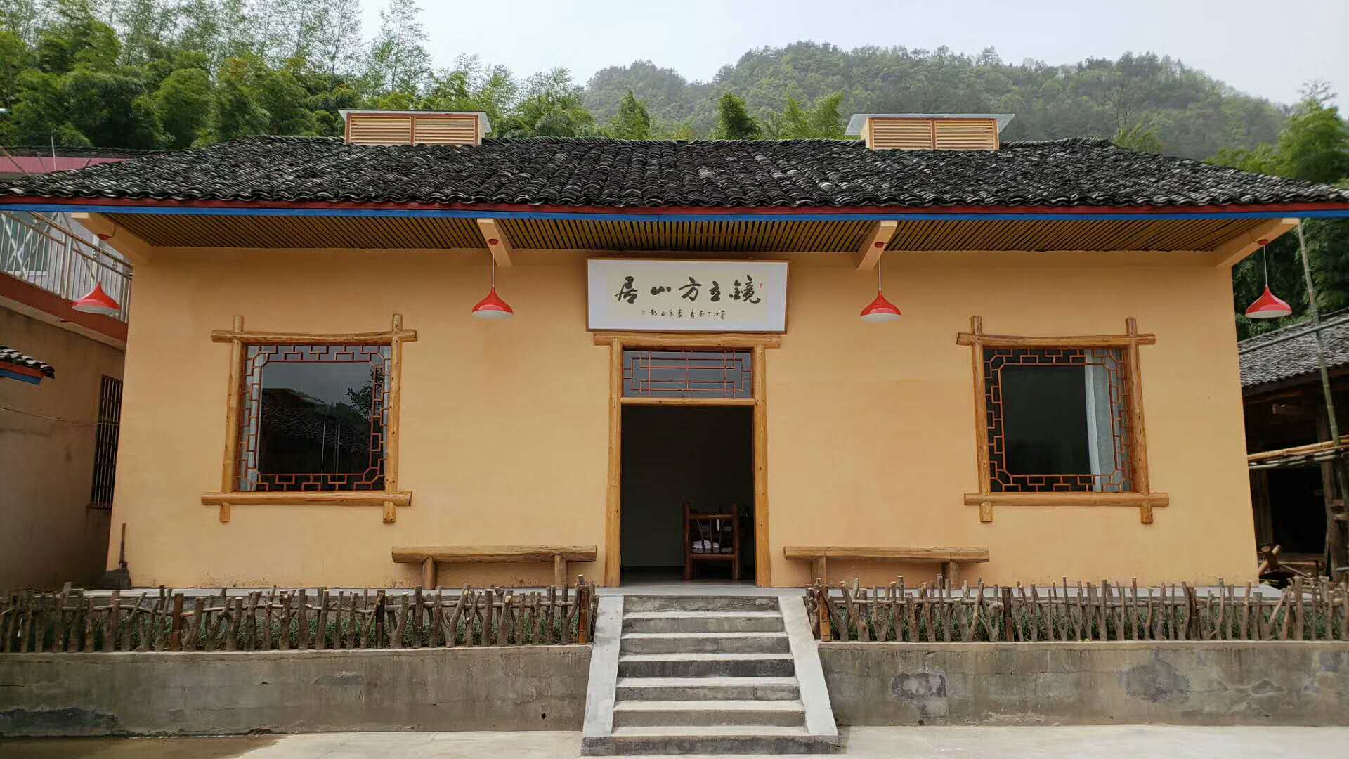 情侣出游张家界,张家界镜立方山居彩虹屋