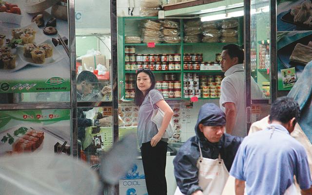 刘德华帮助杨丽娟还债,刘德华帮女歌迷偿还债务