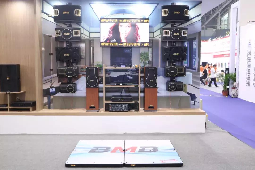 广展娱乐KTV参展商各出奇招多款新品让人目不暇给—阜新声艺视听