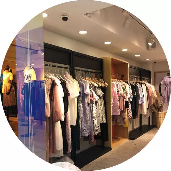 在小红书爆火的产品,在小红书卖女装