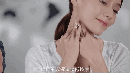 去比较明显颈纹的最快方法,比较深的颈纹最有效的方法