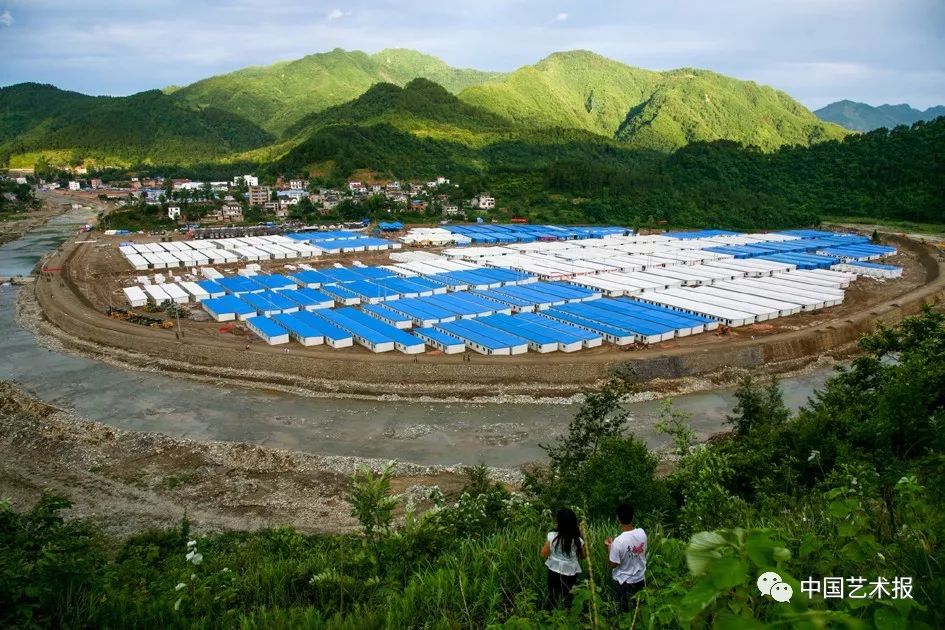 汶川大地震志愿者影集,汶川十年影像