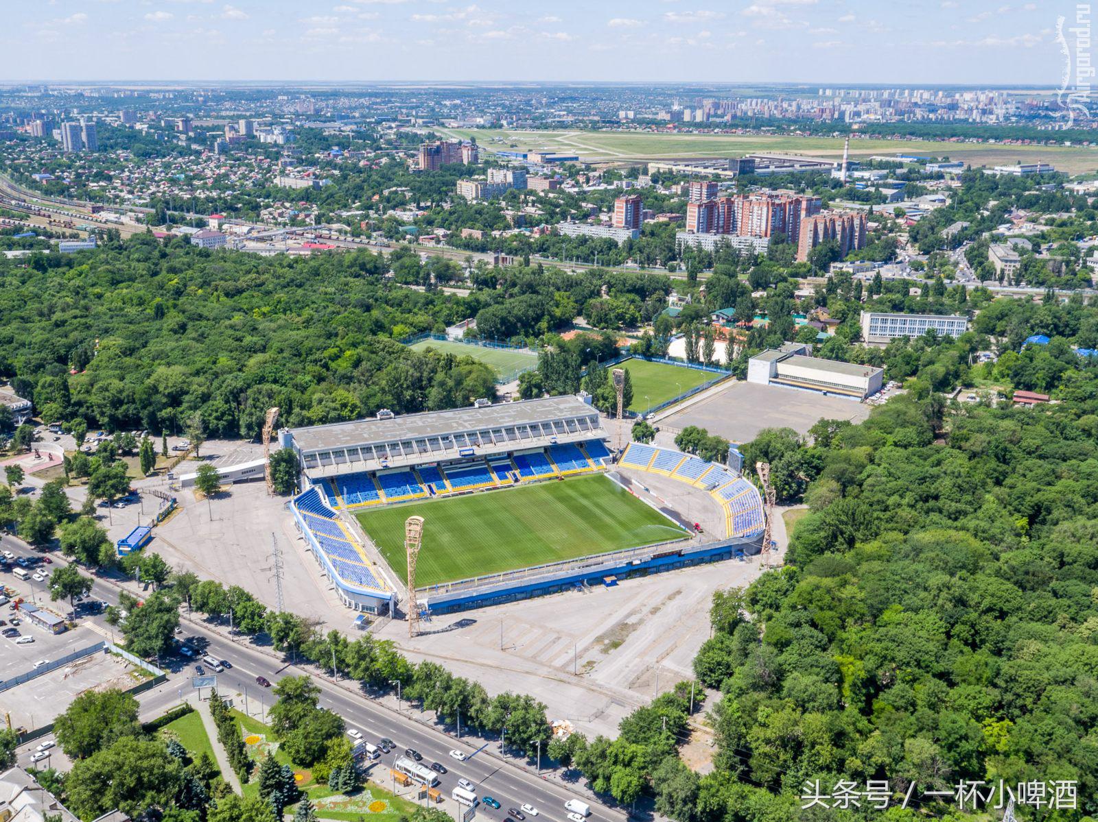 来自“熊”的世界：战斗名族——俄超球场系列