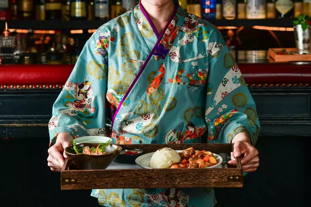 古建筑林立的五大道HIVE06ART更像是一家日本当代艺术博物馆